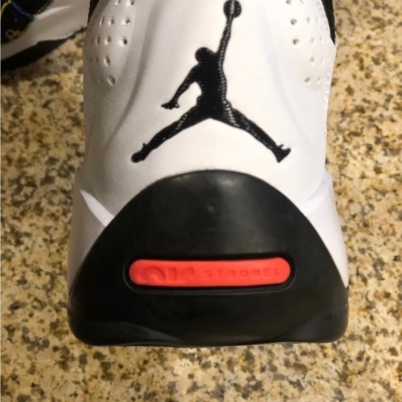 Jordan Zion 2 ‘Graffiti’ GS Noah Kid’s Basketball Shoes - Picture 4 of 8